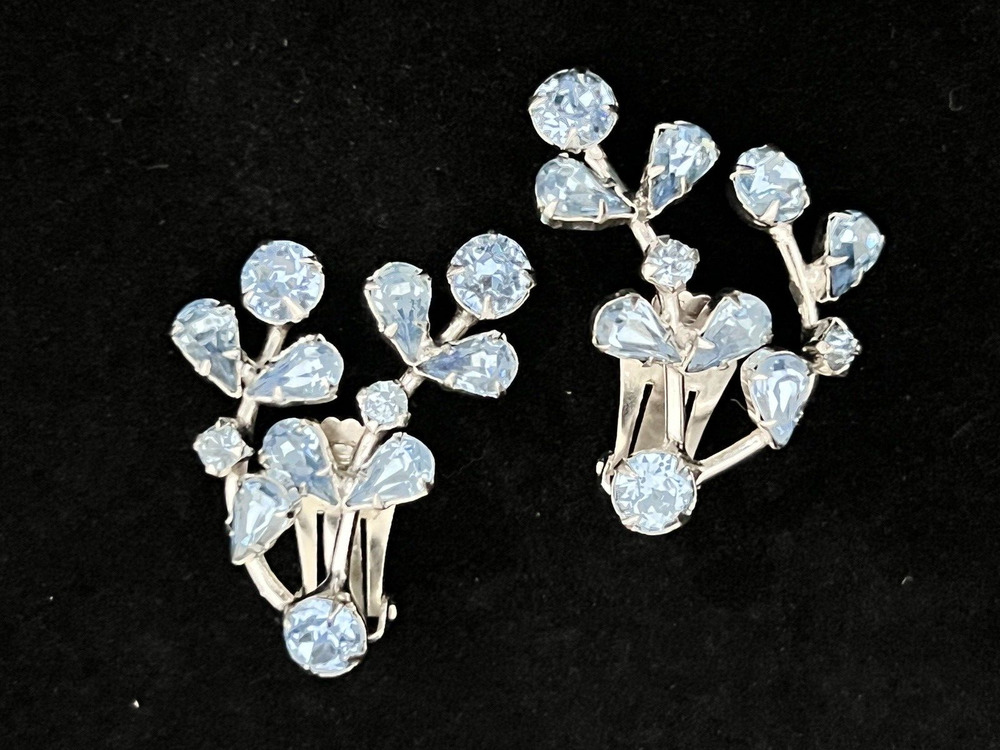 Vtg Double Blue Cluster Prong Set Pear Faceted Glass Crystals Earrings ESTATE